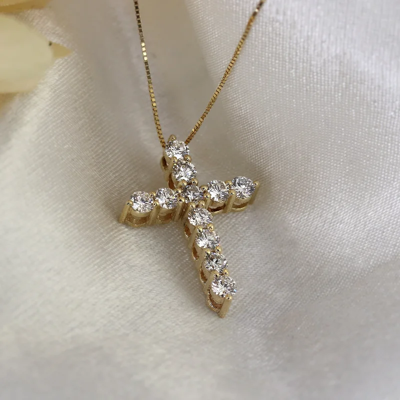 custom pendant necklace for special family occasions -Auriya 14k Gold Round Diamond Cross Necklace 1CTW (H-I, I1-I2)