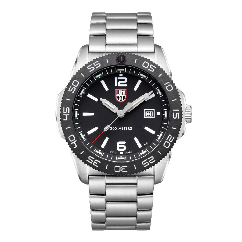 high-tech watches for men with sleep tracking and activity monitoring -Luminox Pacific Diver Ripple 39mm Quartz Watch XS.3122