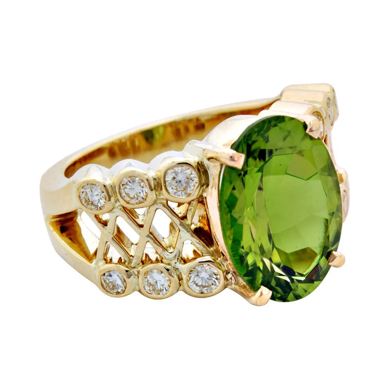 women’s platinum engagement rings with diamonds for wedding bands-Ring- Peridot And Diamond (1860D)